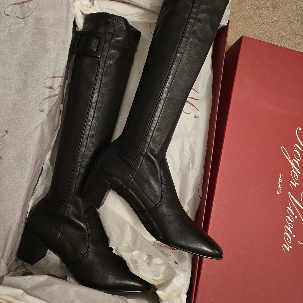 Roger Vivier Botte Polly Stretch Knee-High Buckle Boots – NIB [Size 37]